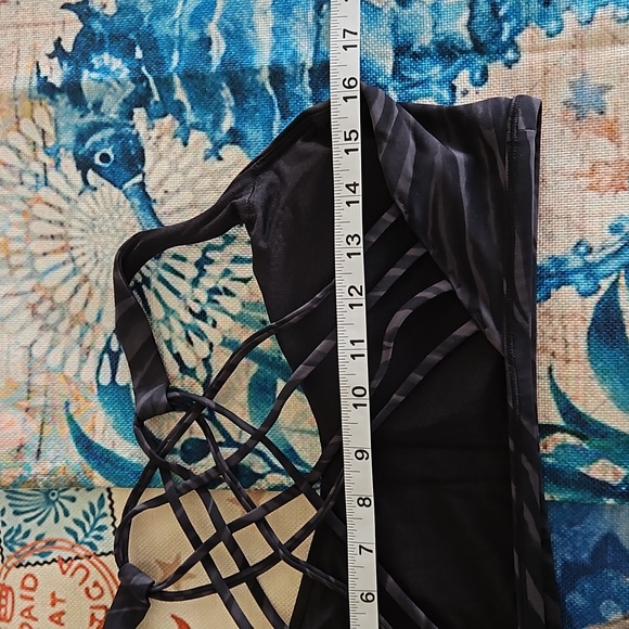 Lululemon Free to Be Bra Wild Thing Camo Deep Coal Size 14 - Picture 12 of 14